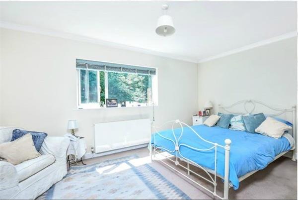 Sunrise View, The Rise, NW7